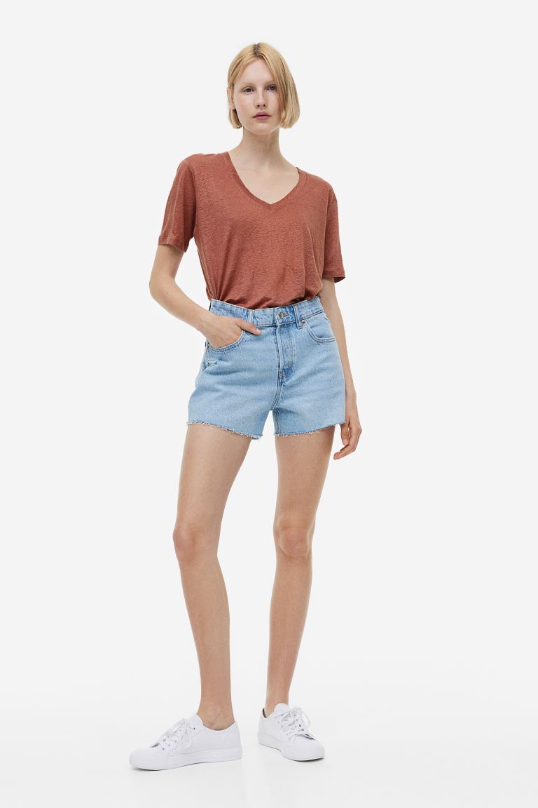 V-neck linen T-shirt - الصورة 2