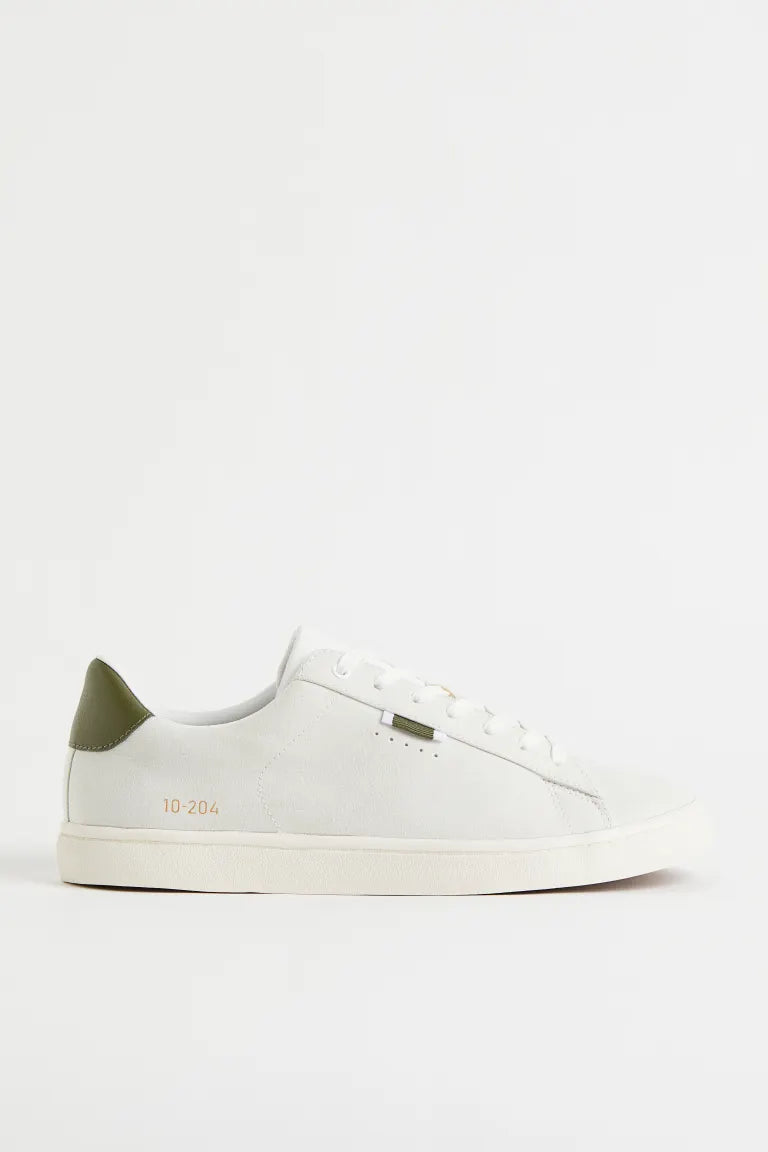 Faux Leather Sneakers - الصورة 2